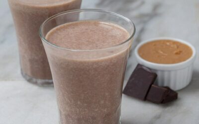 Peanut Butter & Chocolate Banana Smoothie