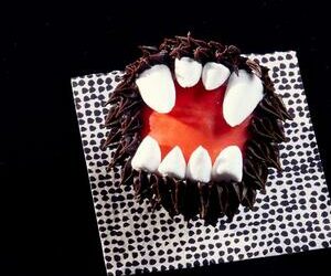 Monster Mouth Cupcakes