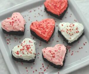 Easy Frosted Valentine’s Brownies Recipe