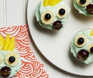 Fruit Cockatiel Cupcakes