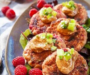 Raspberry Salmon Cakes with Chipotle Aioli